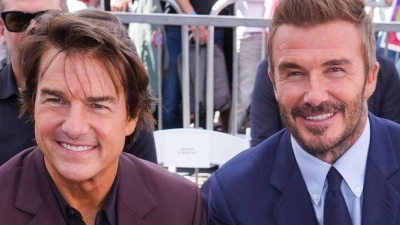 David Beckham erhielt einen Stern auf dem berühmten „Walk Of Fame“ in Hollywood. Mit dabei: Sohn Romeo, Filmstar Tom Cruise, Ehefrau Victoria und Tochter Harper Seven. (Foto: Chris Pizzello/Invision/AP/dpa)
