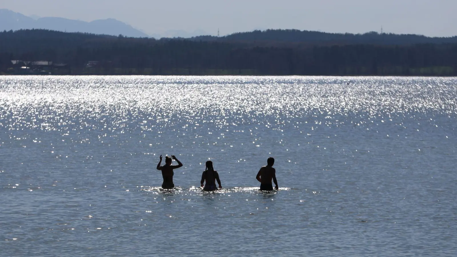 Am Starnberger See lebt sich's ausgesprochen angenehm - und die arbeitende Bevölkerung ist gesünder als andernorts. (Symbolbild)   (Foto: Karl-Josef Hildenbrand/dpa)