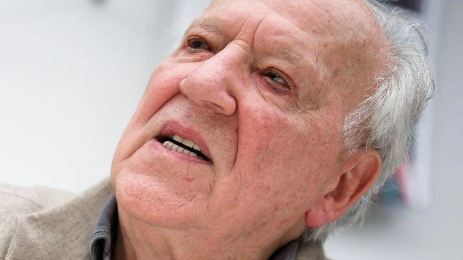 Filmregisseur Werner Herzog (83) hat mit seinem Instagram-Account für Aufsehen gesorgt. (Foto: Henning Kaiser/dpa)