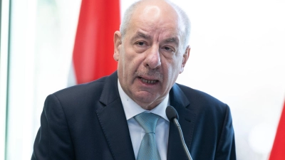 Ungarns Staatspräsident Tamas Sulyok macht den Weg frei für Verfassungsänderungen, die seine Absetzung beinhalten (Foto: Sebastian Kahnert/dpa)