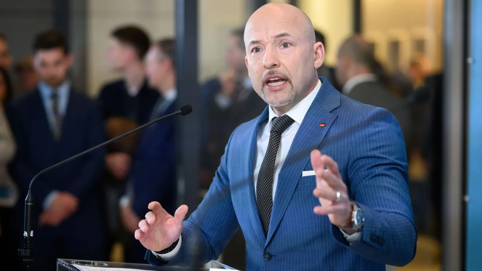 CSU-Politiker Hoffmann will sich beim Thema Reformen zeitlich nicht festlegen. (Foto: Bernd von Jutrczenka/dpa)