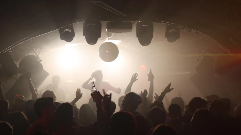 Die Grotte war auch dieses Jahr wieder Anziehungspunkt für die Besuchenden der Kneipenjagd.  (Foto: Zeynel Dönmez)