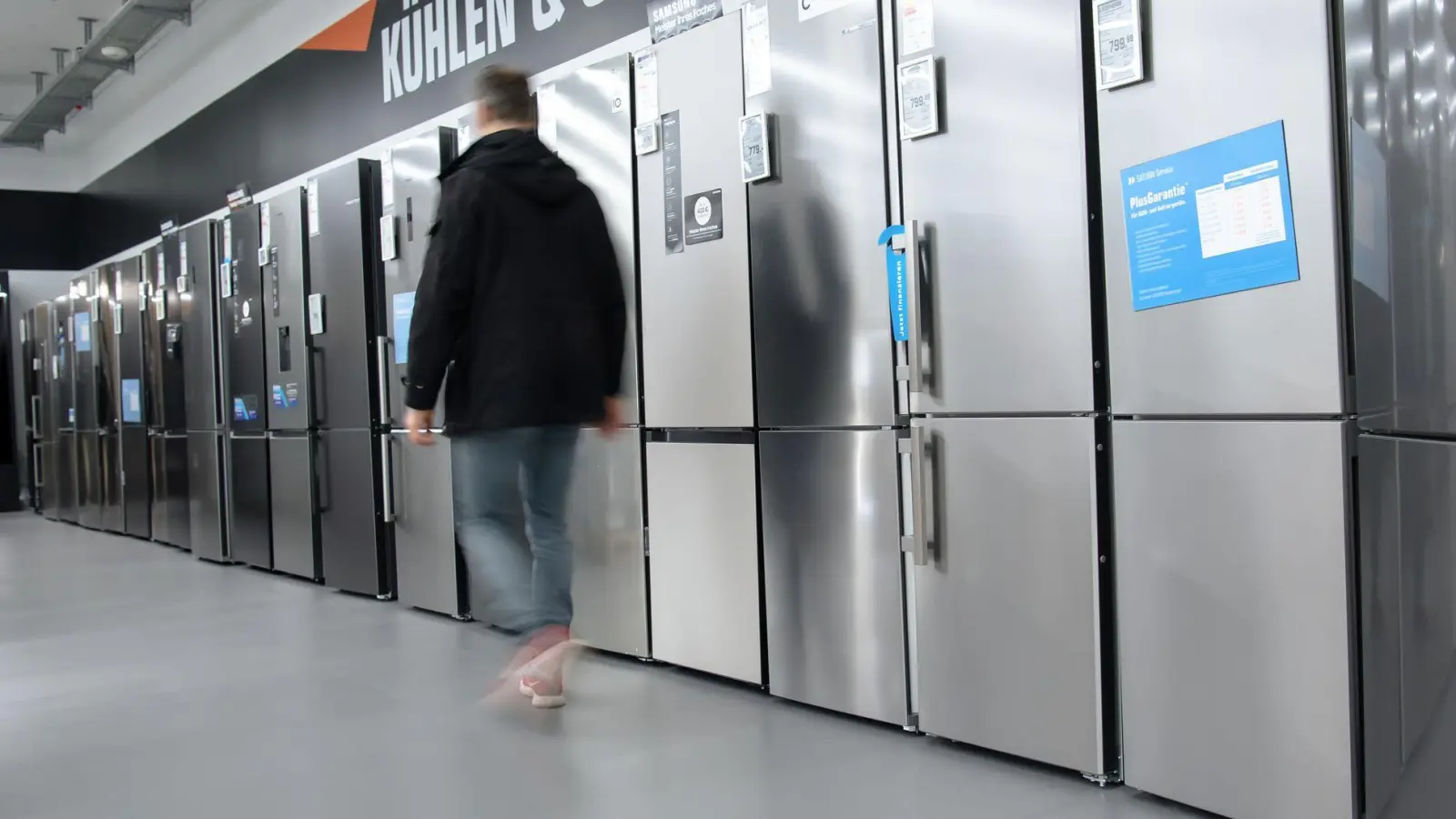 Im Fokus der Prüfer von Stiftung Warentest standen neben der Kühl- und Gefrier-Qualität vor allem Energieeffizienz sowie Handhabung. (Foto: Laura Ludwig/dpa-tmn)