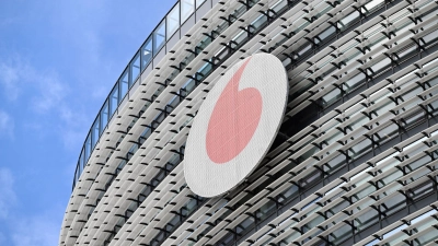 Vor deutschen Gerichten gibt es mehrere Klagen gegen den Telekommunikationsanbieter Vodafone im Zusammenhang mit einseitigen Vertragsänderungen. (Archivbild) (Foto: Federico Gambarini/dpa)