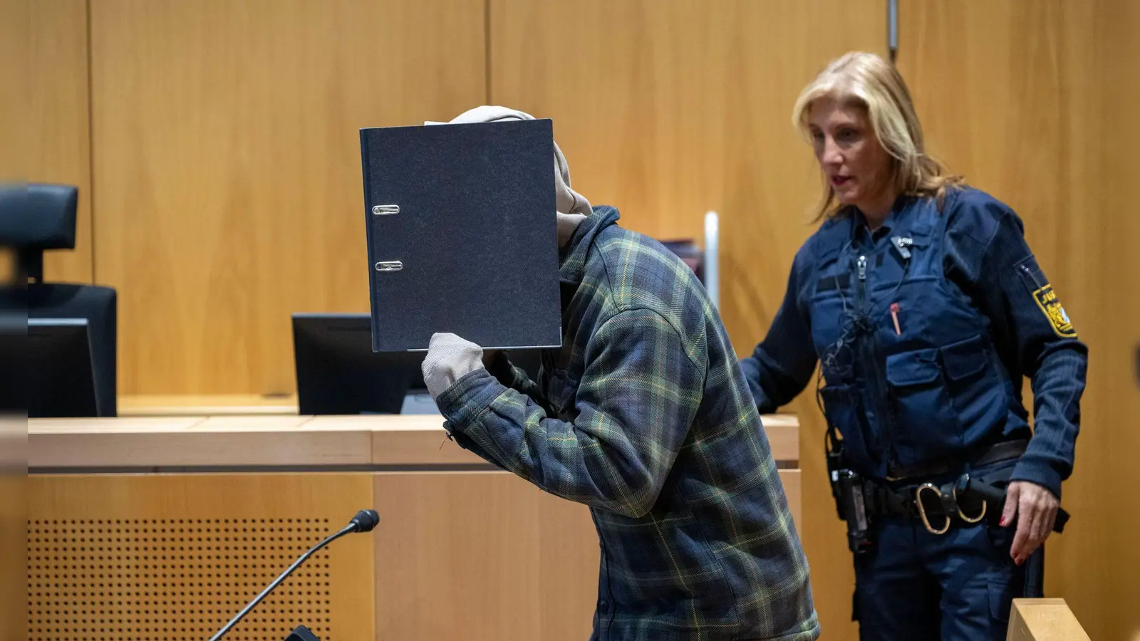 Ein 30-Jähriger wurde wegen des Mordes an der dreifachen Mutter bereits verurteilt. (Archivbild) (Foto: Stefan Puchner/dpa)
