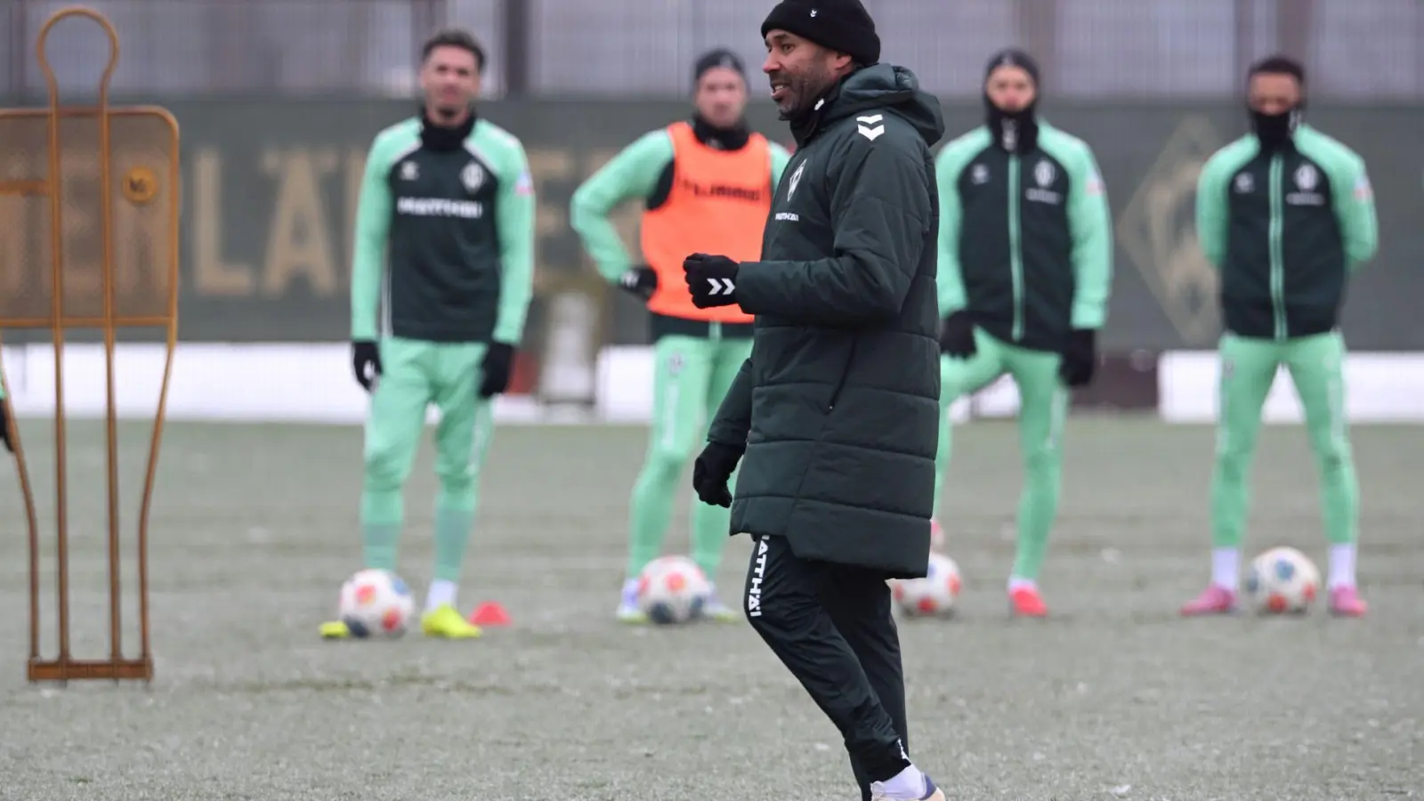 Der neue Werder-Trainer Daniel Thioune. (Foto: Carmen Jaspersen/dpa)