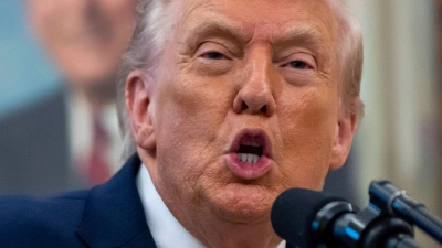 Trump will zehn Milliarden Dollar von der BBC erstreiten. (Foto: Alex Brandon/AP/dpa)