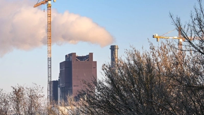 Die Stromversorgung im Berliner Südwesten ist wieder angelaufen. (Foto: Britta Pedersen/dpa)