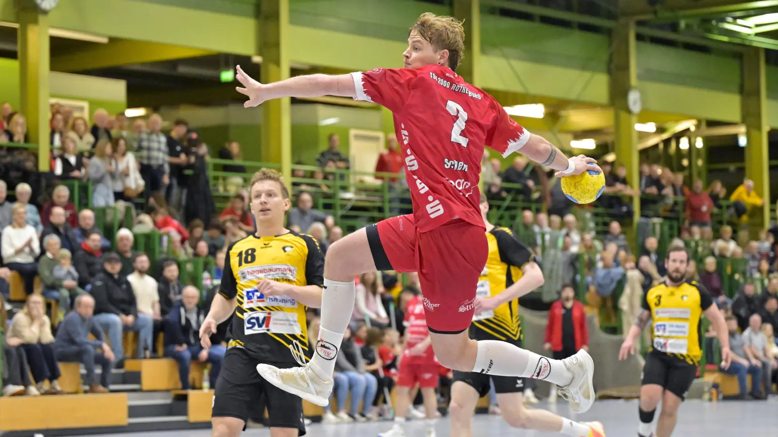 Phillip Schemm (hier im Heimspiel gegen Ismaning) will mit dem TSV Rothenburg gegen den HBC Nürnberg die Trendwende einleiten. (Foto: Martin Rügner)
