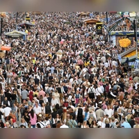 Millionen Besucher zog es auch in diesem Jahr wieder auf die Wiesn. (Foto: Felix Hörhager/dpa)