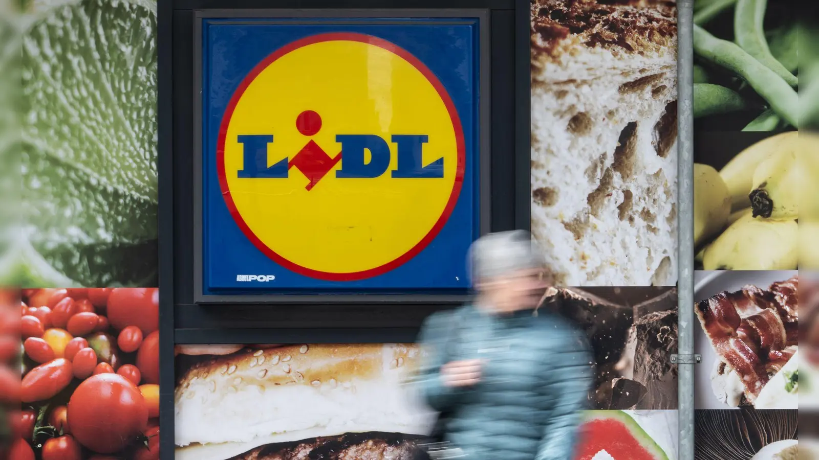 Das Unternehmen Tillman's ruft eine bestimmte Wurstart zurück, der den Angaben zufolge bei Lidl verkauft wurde. (Archivbild) (Foto: Marijan Murat/dpa)
