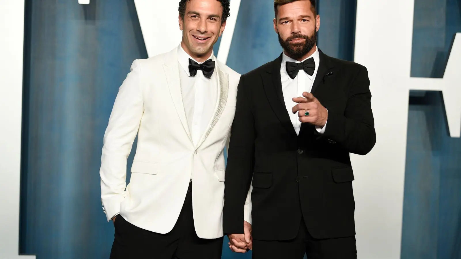 Ricky Martin (r) und Jwan Yosef bei der Vanity Fair Oscar Party (2022). (Foto: Evan Agostini/Invision/AP/dpa)