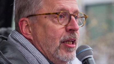 Der Vorsitzende des Bayerischen Beamtenbundes, Rainer Nachtigall, macht seit Wochen Stimmung gegen die geplante Verzögerung bei der Tariferhöhung im öffentlichen Dienst. (Archivbild) (Foto: Daniel Vogl/dpa)