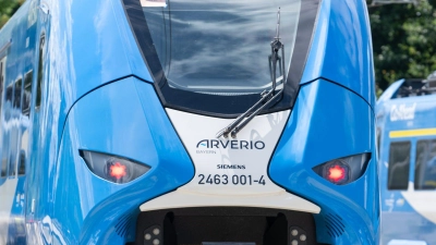 Das Bahnunternehmen Arverio betreibt den im Auftrag des Freistaats den Regionalverkehr zwischen München und Augsburg und dürfte dann künftig seltener fahren. (Archivbild) (Foto: Stefan Puchner/dpa)