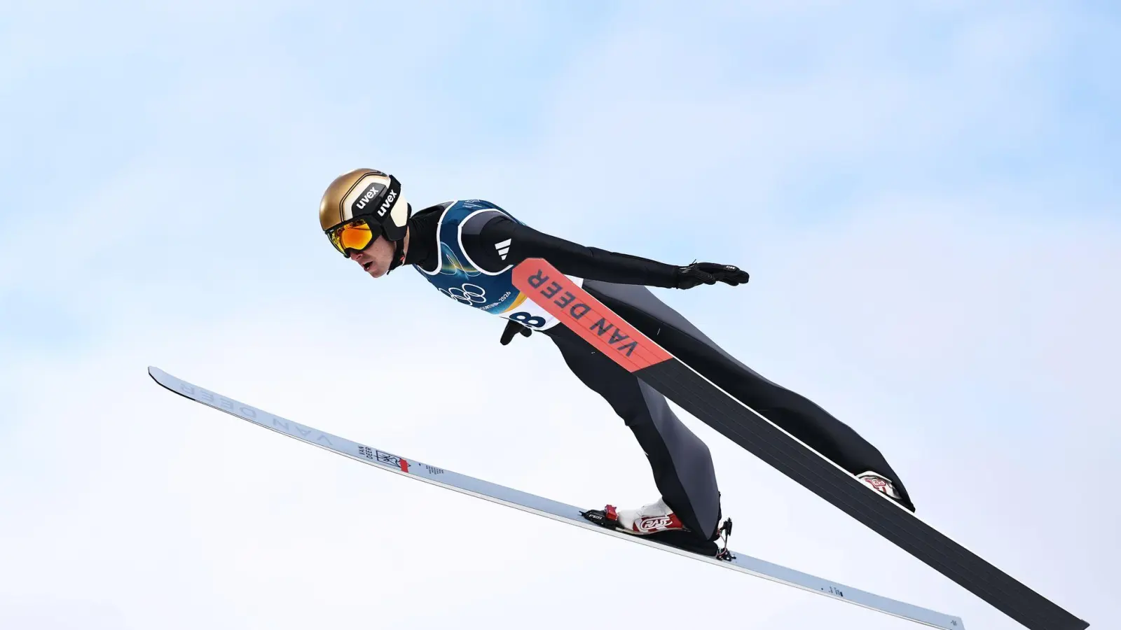 Vinzenz Geiger hat sich in eine gute Ausgangsposition gebracht. (Foto: Daniel Karmann/dpa)