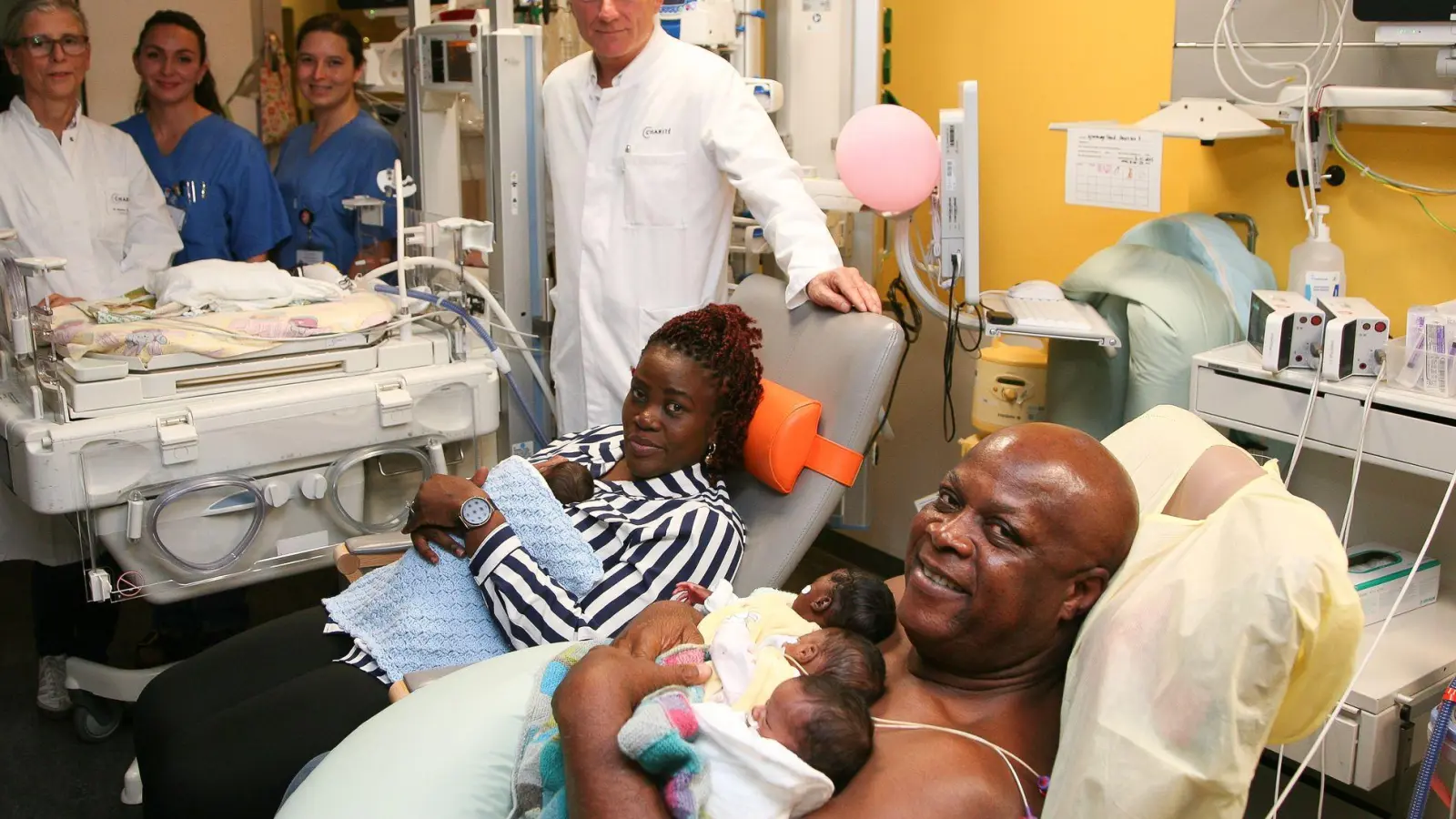 Ende September sind Fünflinge an der Berliner Charité auf Welt gekommen. (Foto: -/Charité/dpa)