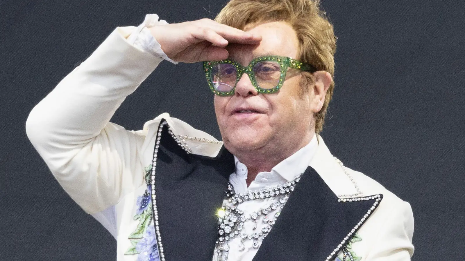 Elton John mag nicht mehr bei Twitter sein. (Foto: Suzan Moore/PA Wire/dpa)