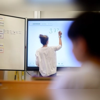 Mehr Praxis für Lehramtsstudierende in Bayern - das ist einer der Kernpunkte eines neuen Masterplans für die Ausbildung. (Symbolbild) (Foto: Julian Stratenschulte/dpa)