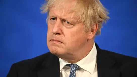 Boris Johnson, Premierminister von Großbritannien, spricht während einer Pressekonferenz in der Downing Street. (Foto: Leon Neal/PA Wire/dpa)