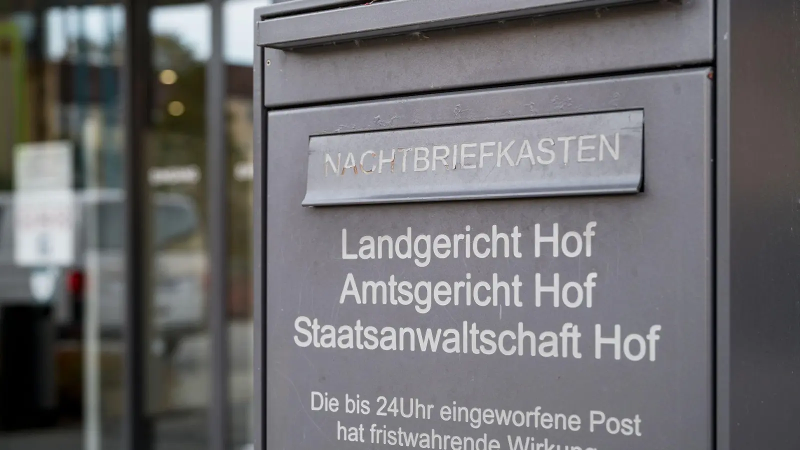 Die Staatsanwaltschaft Hof hat nach einer Einbruchserie Anklage erhoben. (Symbolbild) (Foto: Daniel Vogl/dpa)