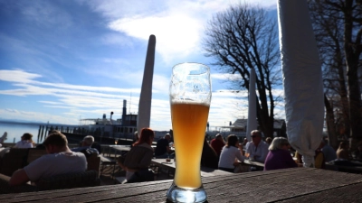 Bier ist in Bayern kulturell verankert - doch die Brauer sorgen sich um den Kundennachwuchs. (Archivbild) (Foto: Karl-Josef Hildenbrand/dpa)