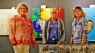 Wollen mit der Galerie Kunstquartier Ansbach einen Begegnungsort schaffen (von links): Claudia Geißler-Kraft, Peter Schuhbauer und Ursula Pendelin. (Foto: Elke Walter)