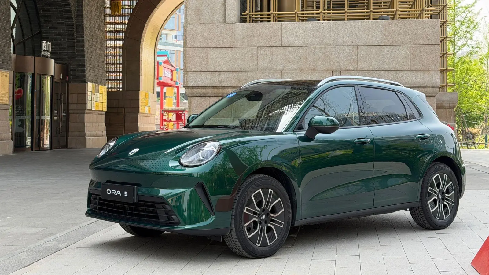 Kompakter Fünftürer: Beim Antrieb haben Kunden die Wahl zwischen einem Benziner, einem davon abgeleiteten Hybriden oder einem E-Modell. (Foto: Thomas Geiger/dpa-tmn)