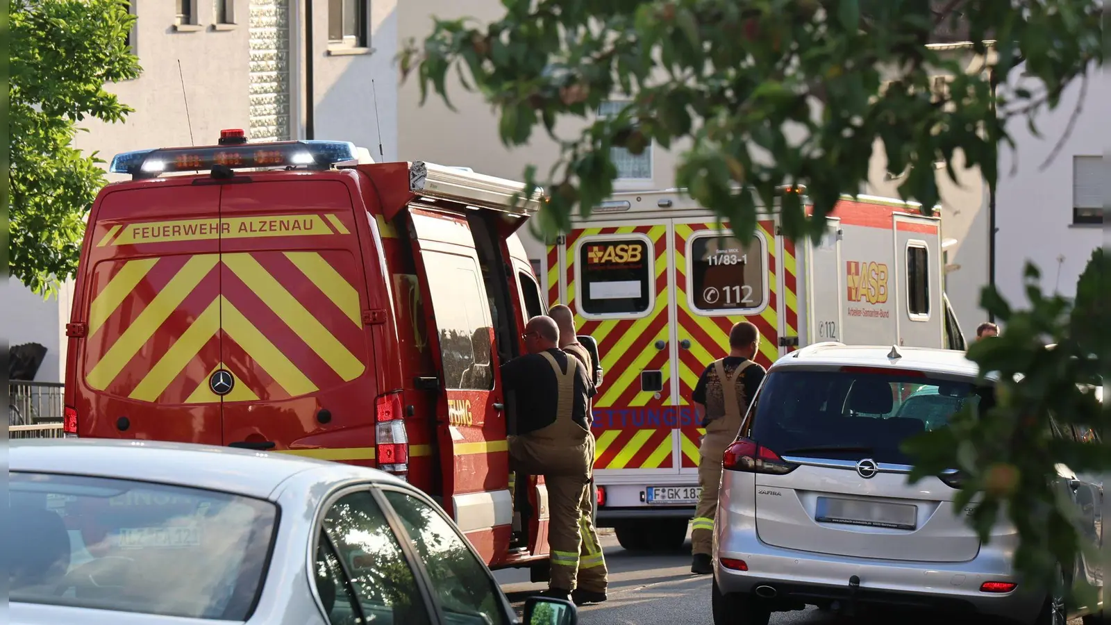 Bei einer Gewalttat im unterfränkischen Alzenau sind zwei Menschen ums Leben gekommen.  (Foto: Ralf Hettler/TNN/dpa)