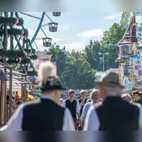 Das Gäubodenvolksfest in Straubing gilt als das zweitgrößte Volksfest in Bayern nach dem Oktoberfest. (Archivbild) (Foto: Armin Weigel/dpa)