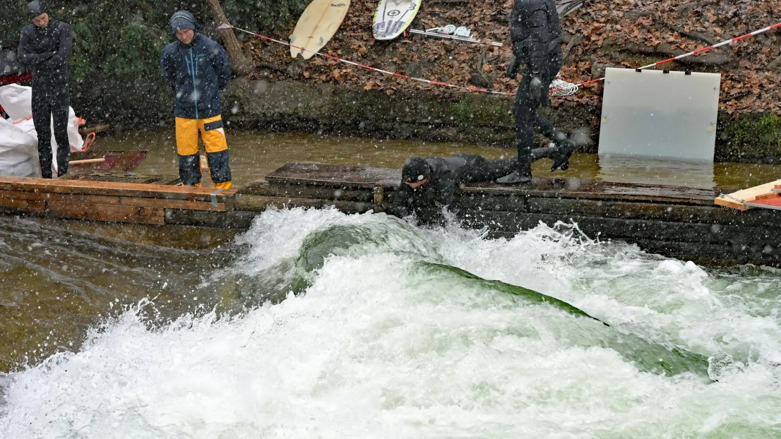 Ein Hauch einer grünen Welle war bereits beim Vorversuch zu sehen. (Archivbild) (Foto: Malin Wunderlich/dpa)
