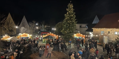 Besuchen Sie den Weihnachtsmarkt in Dombühl am 6. und 7. Dezember 2025. Es lohnt sich! (Foto: Marktgemeinde Dombühl)