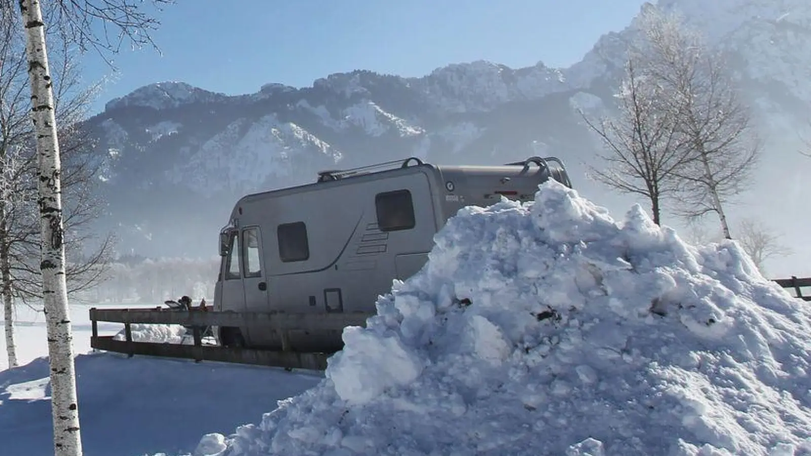 Flüssiggas sorgt im Wohnmobil für Wärme und Energie: Bei Temperaturen zwischen minus fünf und plus fünf Grad reicht eine elf Kilogramm Gasflasche etwa drei bis fünf Tage. (Foto: Karl-Josef Hildenbrand/dpa/dpa-tmn)