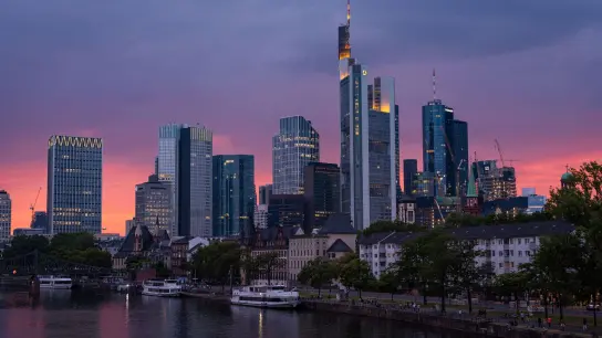 Hochhäuser im Stadtzentrum von Frankfurt am Main. (Foto: Frank Rumpenhorst/dpa)
