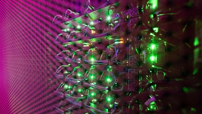 Der Datenbedarf im Digitalzeitalter steigt und steigt, daher werden Rechenzentren immer wichtiger. (Symbolbild) (Foto: Sebastian Gollnow/dpa)