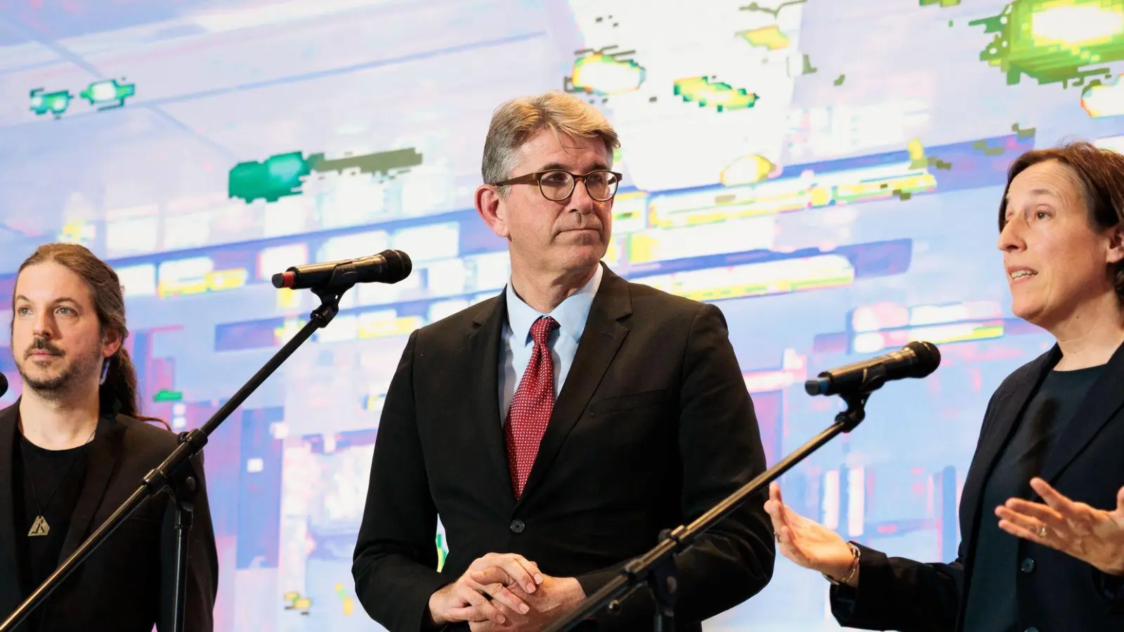 Wolfram Weimer versucht, Vertreter der Musikbranche an einen Tisch zu bekommen.  (Foto: Carsten Koall/dpa)