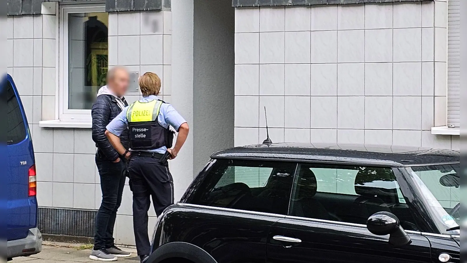 Insgesamt fanden Maßnahmen zeitgleich in sechs Objekten in den Städten Essen, Dortmund, Düsseldorf und Soest statt, wie die Generalstaatsanwaltschaft Düsseldorf und die Polizei Essen mitteilten.  (Foto: Markus Gayk/dpa)