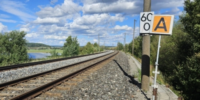Die gesperrte Bahnstrecke Ansbach–Crailsheim: Hier bei Büchelberg liegt der durch Hitze beschädigte Abschnitt. (Foto: Wolfgang Grebenhof)