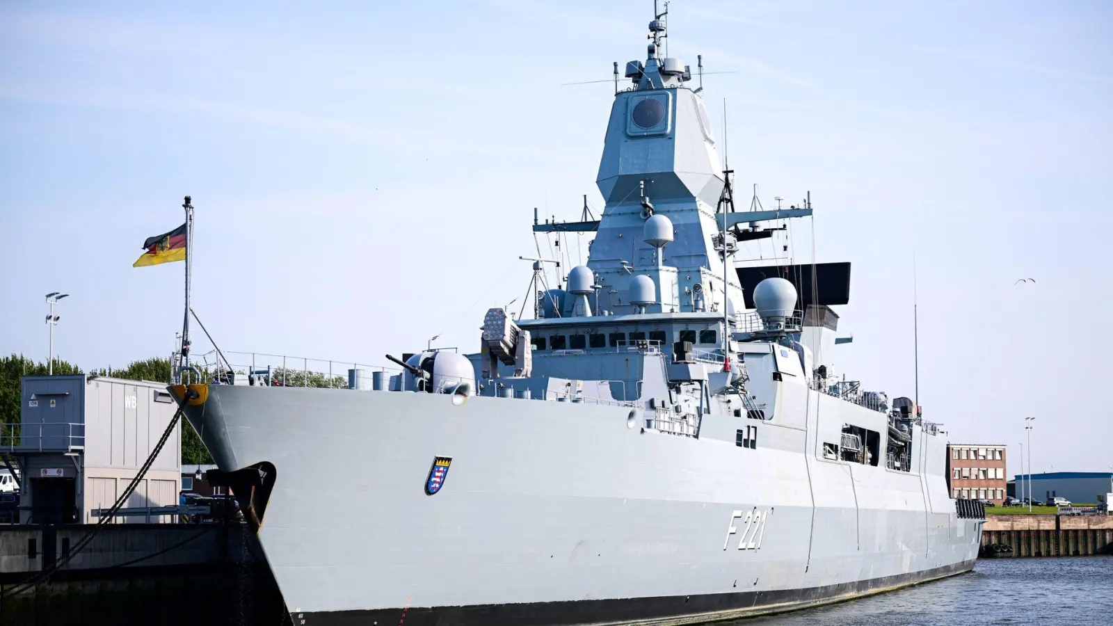Deutschland stellt derzeit kein Schiff für die Operation „Aspides“ - von Februar bis April 2024 war allerdings die Fregatte „Hessen“ im Einsatz.   (Archivbild) (Foto: Sina Schuldt/dpa)