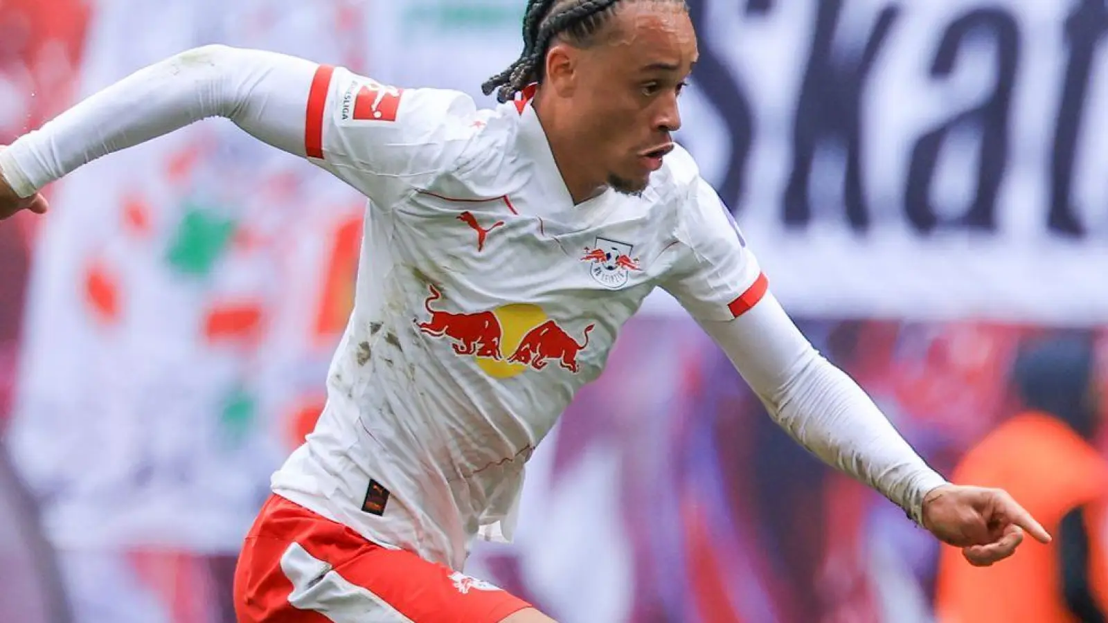 Xavi Simons will einem Medienbericht zufolge Leipzig verlassen. (Foto: Jan Woitas/dpa)