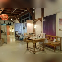 Grubenlampe oder Designerleuchte, an Allerheiligen steht das Thema Beleuchtung im Freilandmuseum im Mittelpunkt.  (Foto: Frank Wittstadt)