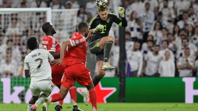 Mal wieder wird über ein DFB-Comeback von Manuel Neuer diskutiert. (Foto: Peter Kneffel/dpa)