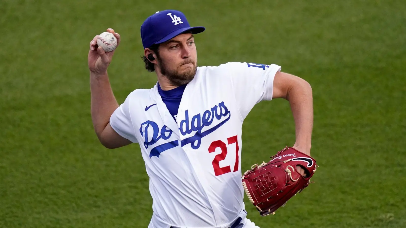 Trevor Bauer wird sexuelle Gewalt vorgeworfen - nun ziehen die Dodgers weitere Konsequenzen. (Foto: Mark J. Terrill/AP/dpa)