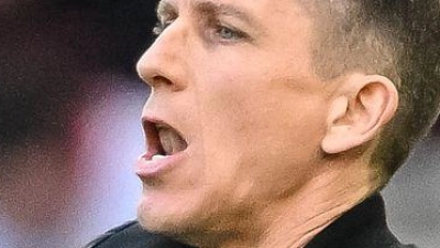 Der Druck nimmt zu: VfL-Trainer Daniel Bauer (Foto: Harry Langer/dpa)