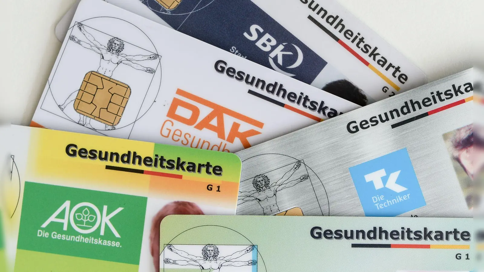 Die Ausgaben der gesetzlichen Krankenkassen in Bayern sind stark gestiegen. (Symbolbild) (Foto: Jens Kalaene/dpa-Zentralbild/dpa)