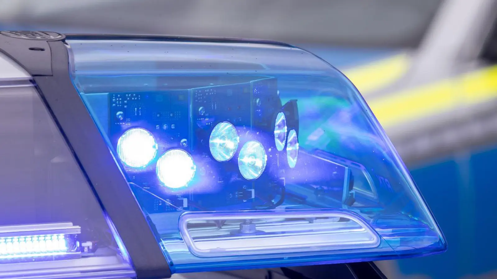 Neben den Kindern wurden drei Frauen verletzt. (Symbolbild) (Foto: Daniel Karmann/dpa)