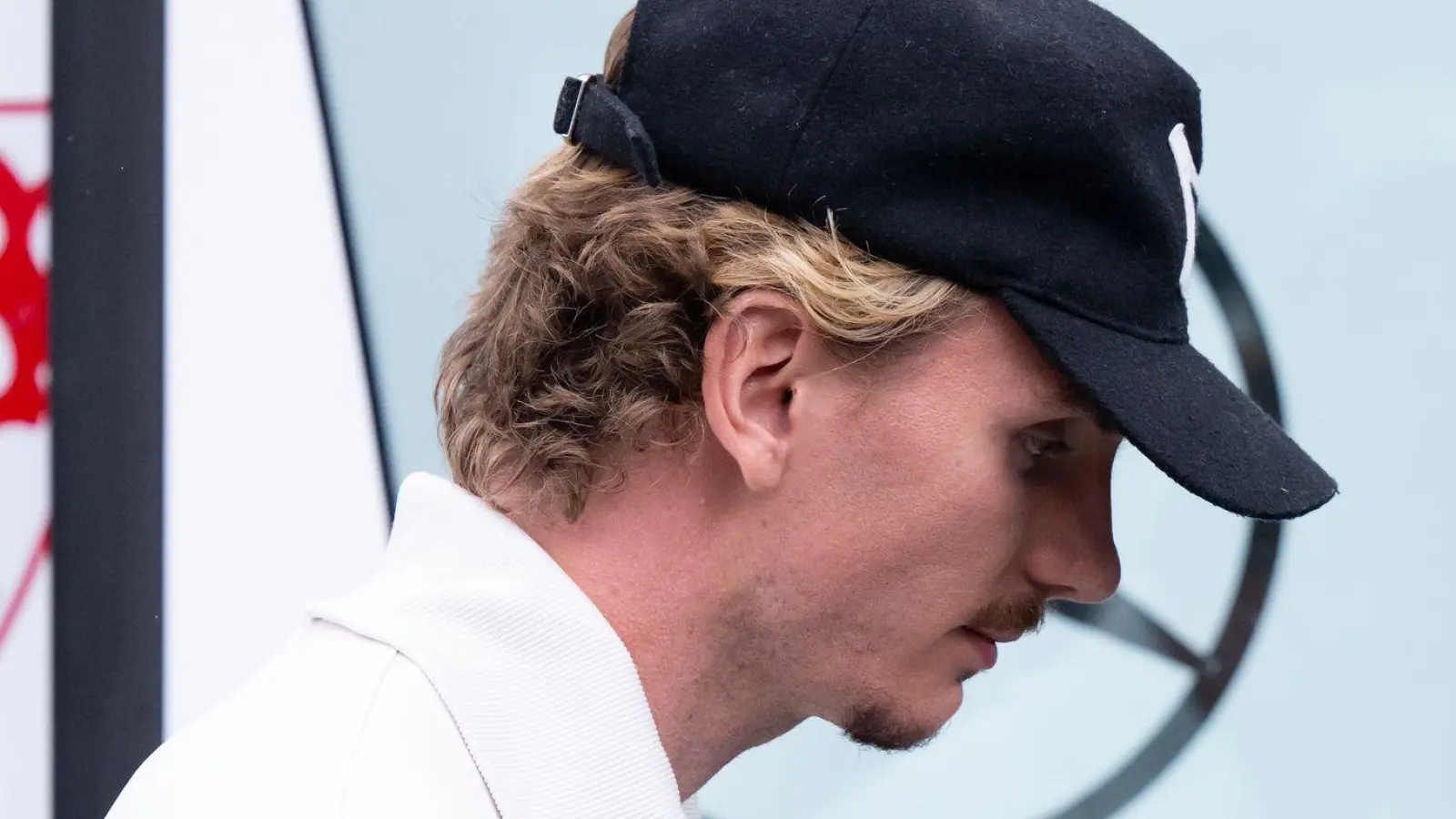 Nick Woltemade würde dem VfB Stuttgart am liebsten schon jetzt den Rücken kehren. (Foto: Sven Hoppe/dpa)