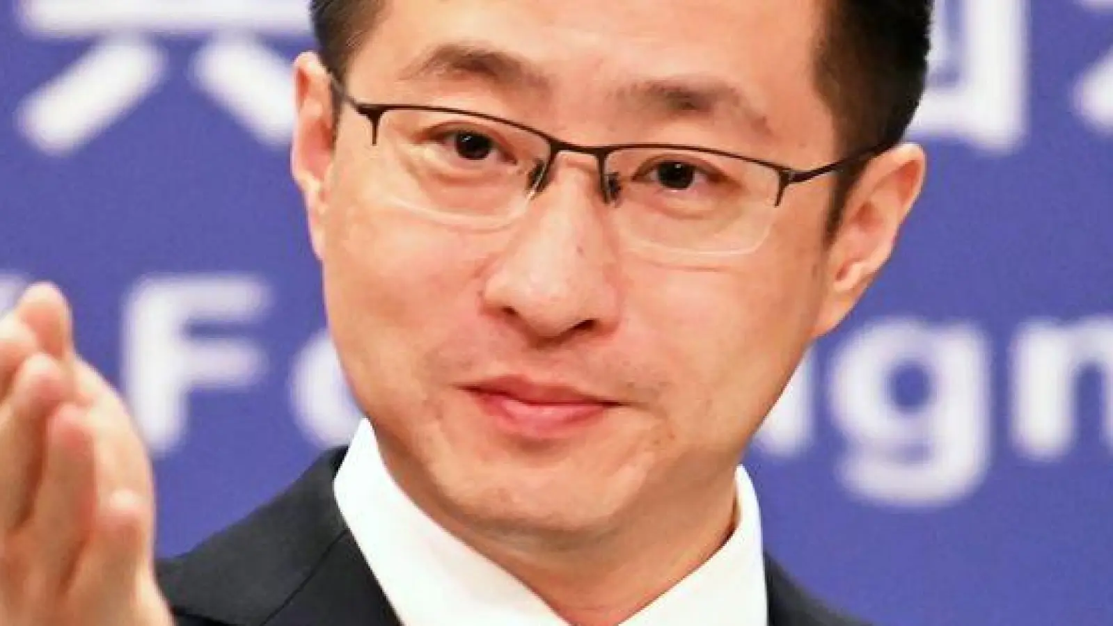 Chinas Außenamtssprecher wollte keine Details der Vereinbarung mit den USA nennen. (Foto: Johannes Neudecker/dpa)