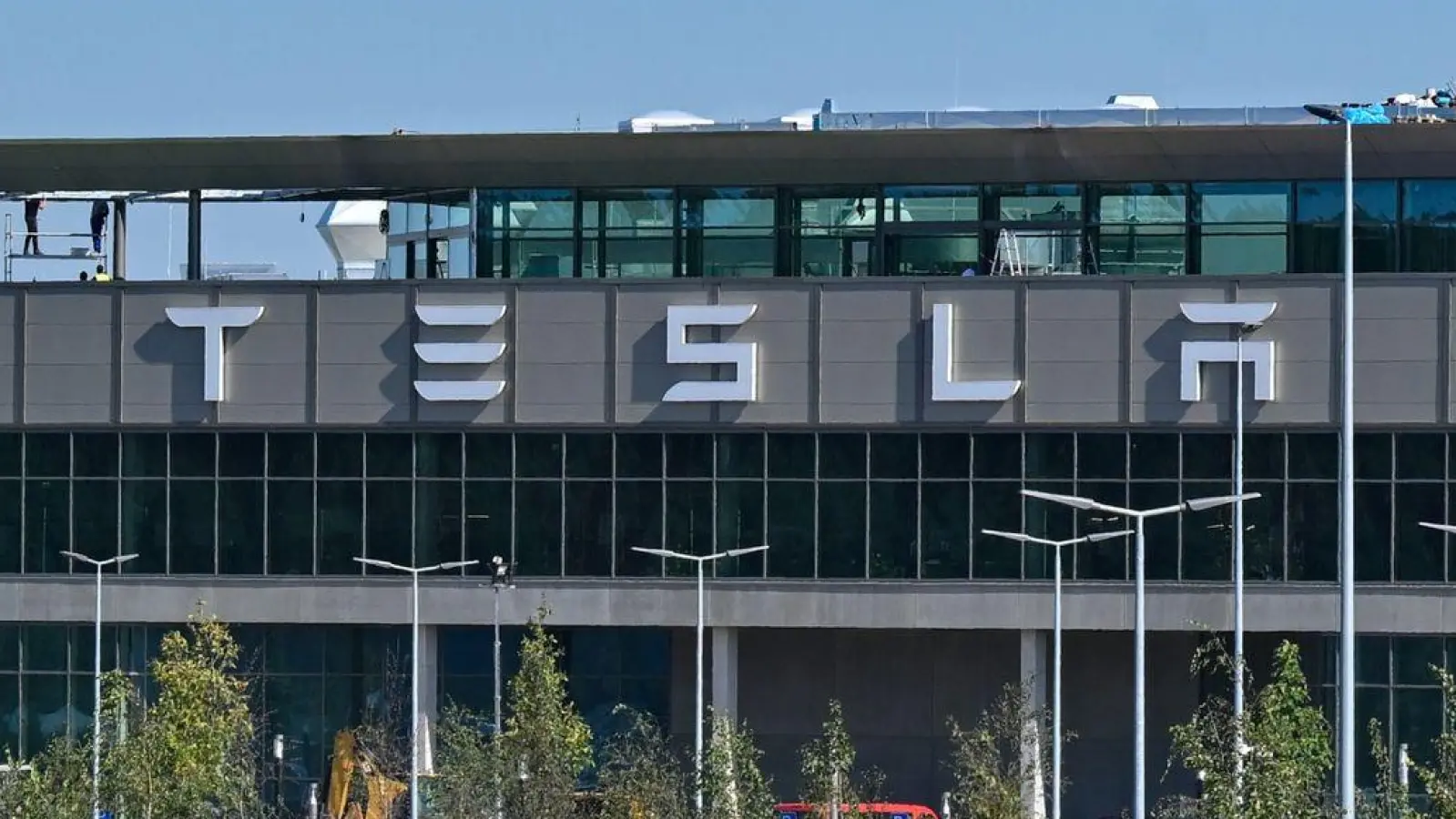 Seit 2022 produziert Tesla im brandenburgischen Grünheide Elektroautos. (Foto: Patrick Pleul/dpa)