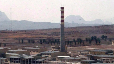 In der iranischen Stadt Isfahan befindet sich dieser Urananreicherungskomplex. Iranische Medien melden eine Explosion in der Provinz Isfahan. (Foto: epa/EPA/dpa)