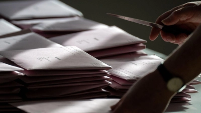 In der niederbayerischen Stadt Dingolfing gibt es einen neuen Bürgermeister. (Symbolbild) (Foto: Pia Bayer/dpa)